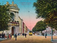 Kukovićeva ulica (današnja Hebrangova), kolorirana razglednica oko 1912. godine  Tramvaj u Kukovićevoj (danas Hebrangovoj) ulici 1917. godine. Tramvajska linija Južni kolodvor (danas Zapadni kolodvor) - Draškovićeva prolazila je kroz Boškovićevu, Kukovićevu i Klaićevu ulicu od 1892. godine do 1926.godine.